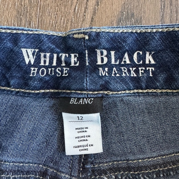 White House Black Market Cropped Jeans.  Women’s size 12. Great used condition! - Picture 5 of 10